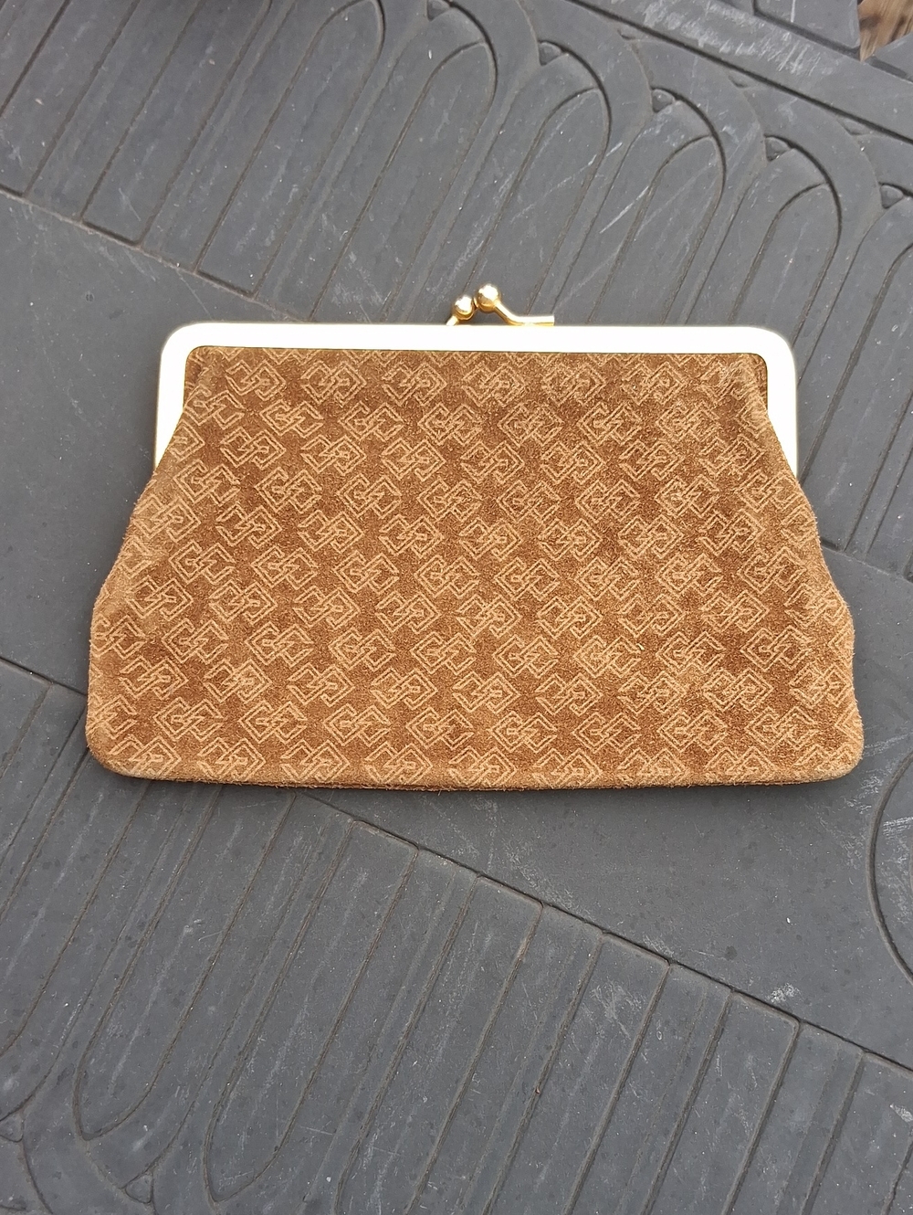 Vintage Mid-Century Modern Velvet Kiss Lock Clutch Bag